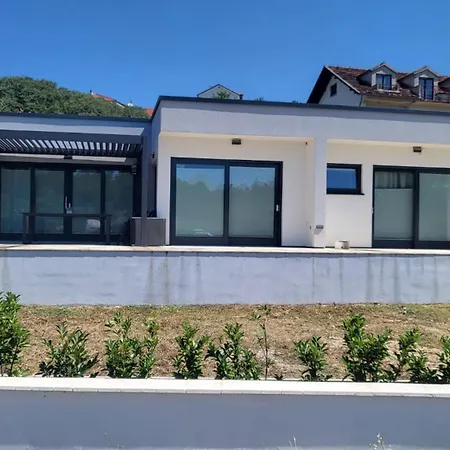 Tatil Evi Prazdninovy Dum U *